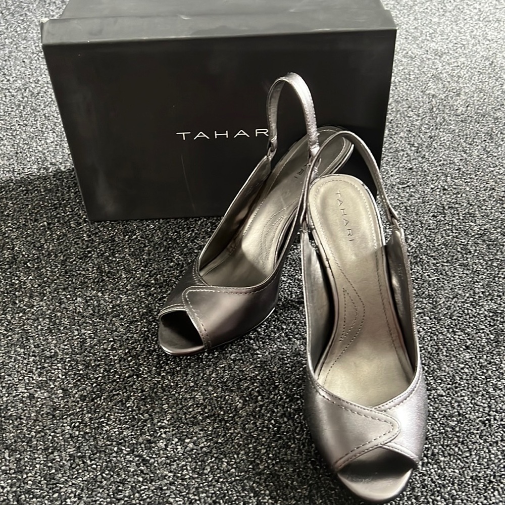 Tahari- High Heels